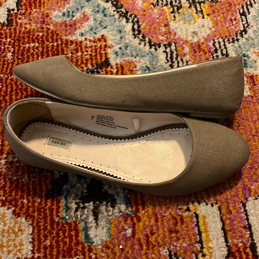 gently used casual
